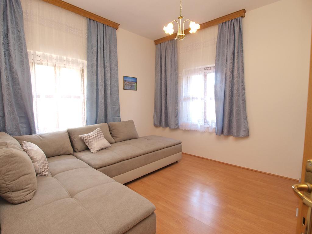 Apartments Joko 1160 Pula Ngoại thất bức ảnh